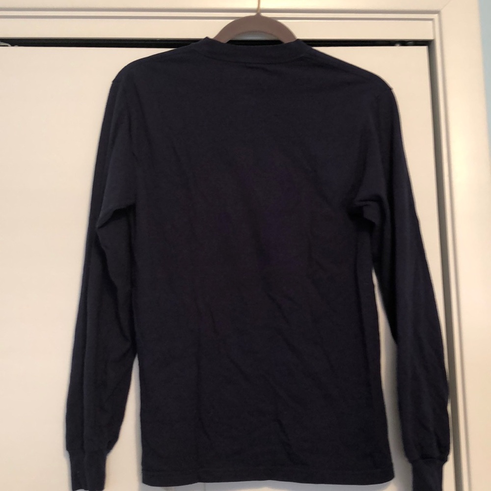 T-Shirt - Picture 2 of 3